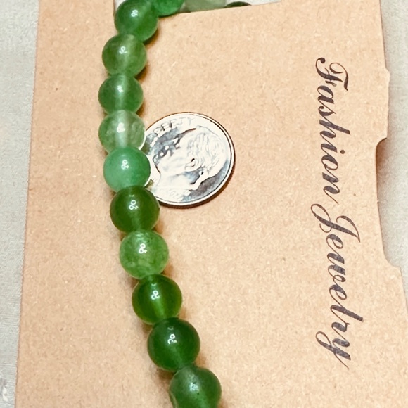 Green Quartz Crystal Beaded Stretchy Bracelet Dyed Stone - Picture 6 of 9